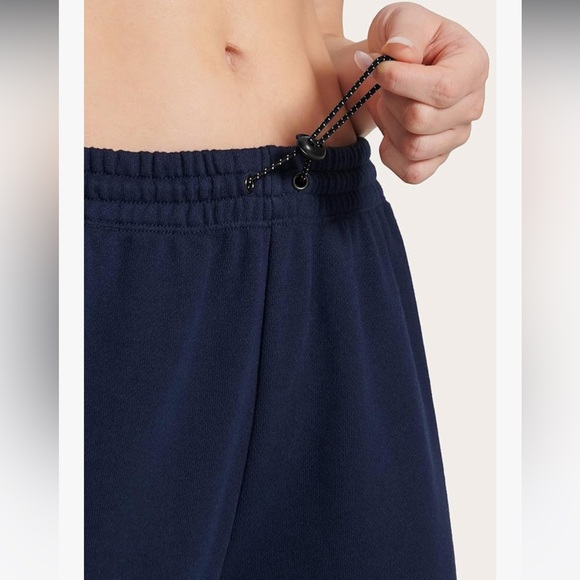 Peloton Classic Gym Sweatpant Unisex - Picture 4 of 9